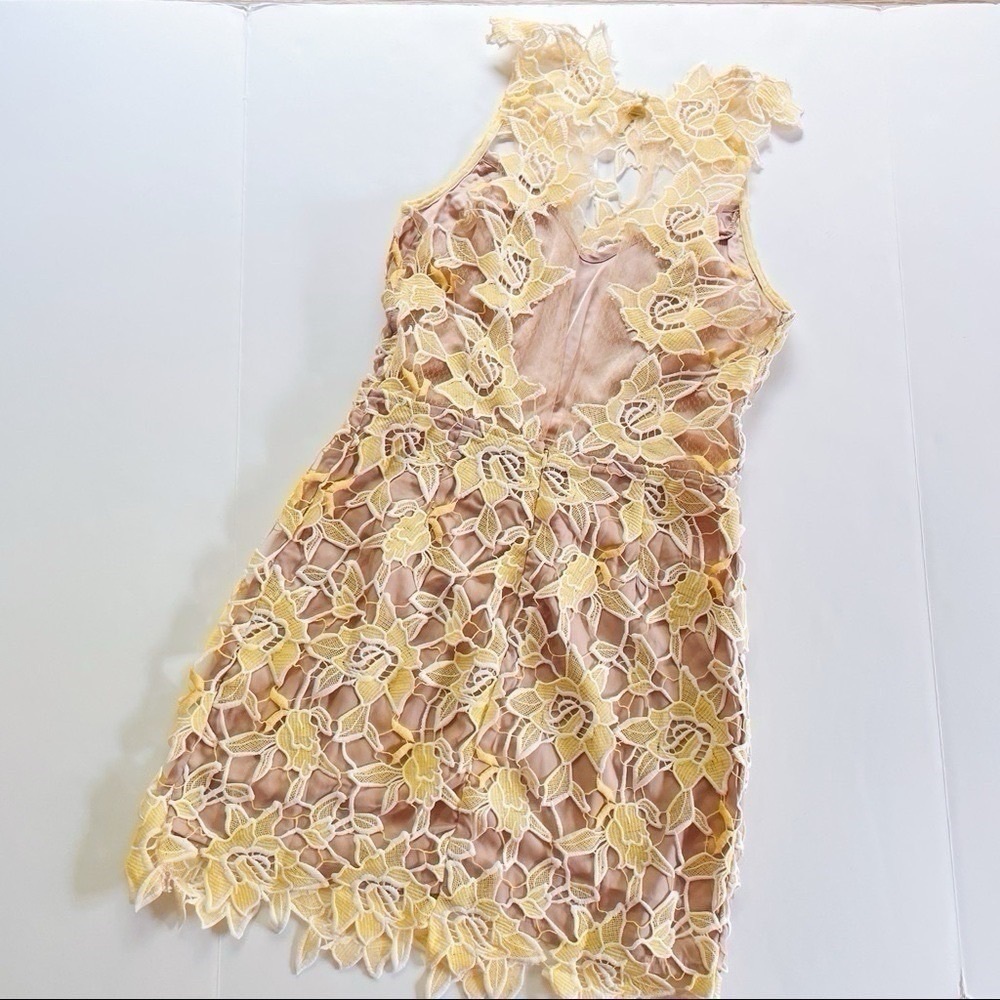 NEW NBD Harriet Lace Dress Sunshine Sleeveless - Picture 7 of 14